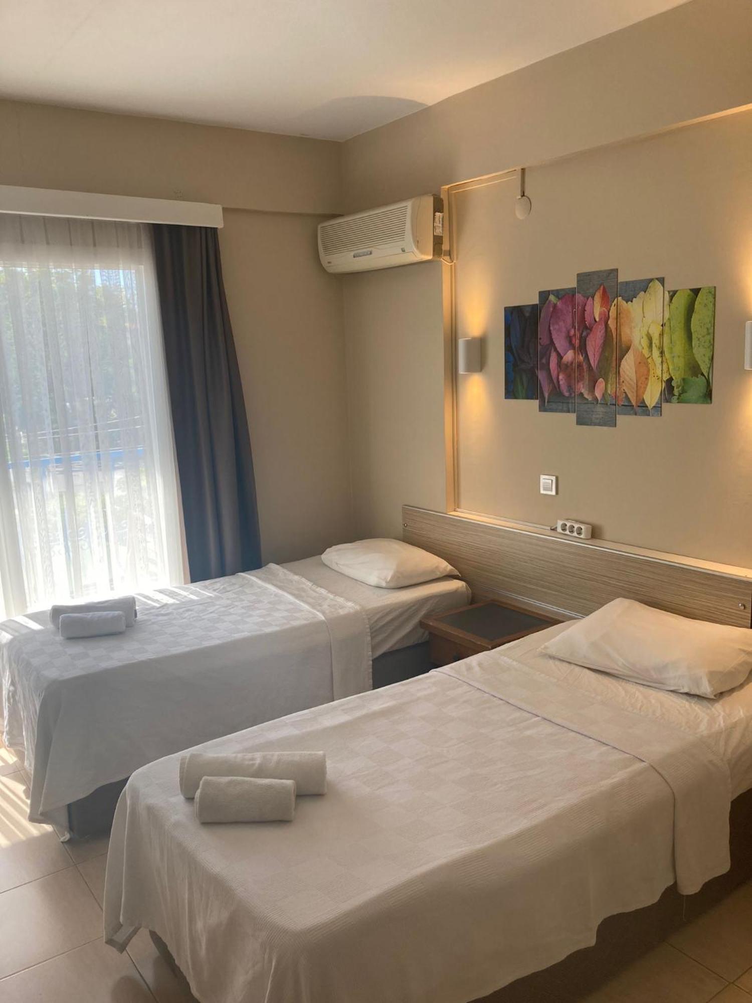 Marigold Otel Çeşme Rom bilde